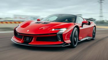 Ferrari SF90 XX Stradale - front action